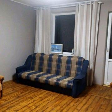 Червона,3-х кімнатна, для Командировочних.