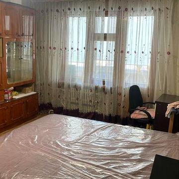 Победа-6 1 комнатная кв . Навогодняя