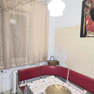 Райдужна вул., 17