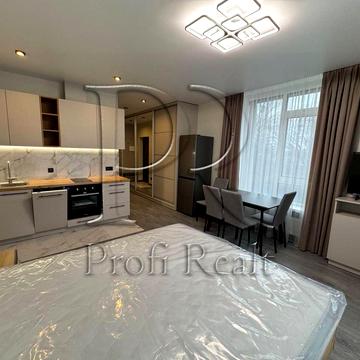 Любомира Гузара просп. (Космонавта Комарова), 13