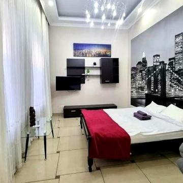 Мала Арнаутська вул., 12