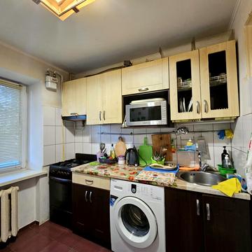 Дорогожицька вул., 18