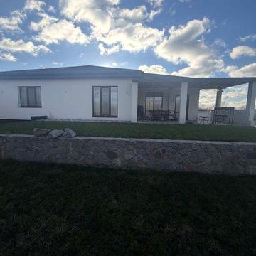 Житловий будинок на березі річки у м.Миргород