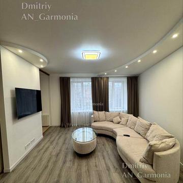 3-к Центр, Свет не отключают