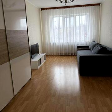 Здається 3-кімнатна квартира