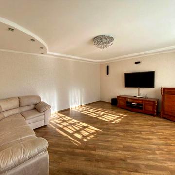 Продаж будинку по вул. 6 Слобідська (л1)