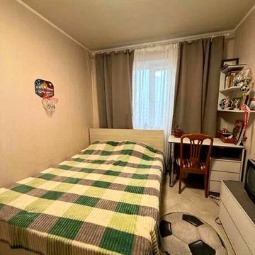 Продаж 3к Квартира Освіти (Червоноармійська) вулиця