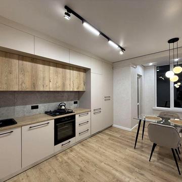 Вільна 1к квартира в центрі