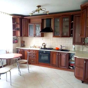 Сдам квартиру на три комнаты