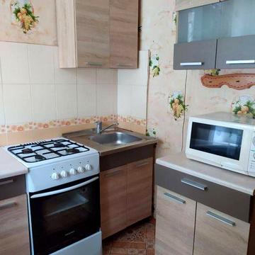 Здам 2 кім. квартиру в цегляному будинку