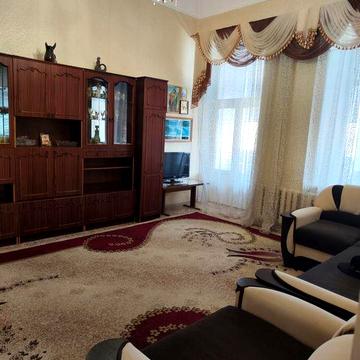 Сдаю 2к/кв Пушкинская 2/2 мебель,техника 9000