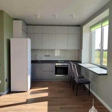 Героїв Небесної Сотні просп., 16/9