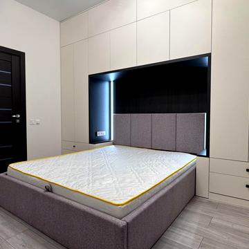 Ґарета Джонса вул. (Сімї Хохлових), 12