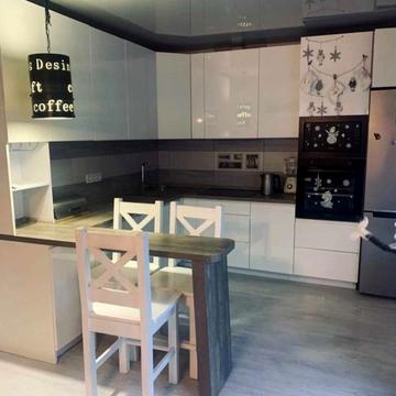 Львівська вул., 6