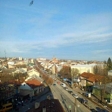 Продаж 3-Новобудови в Центрі Міста