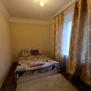 Продаю сталінку на Гагаріна (98 квартал)