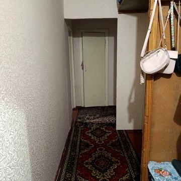 Приватизована, двокімнатна квартира в центрі Десни