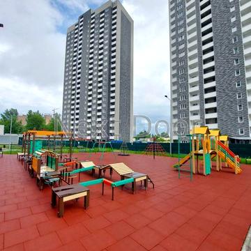 Коноплянська вул., (Будинок 3)