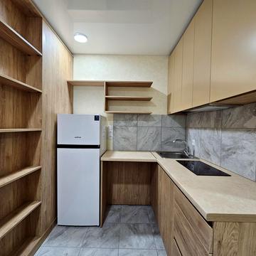 Олега Мудрака вул. (Генерала Наумова), 1-Б