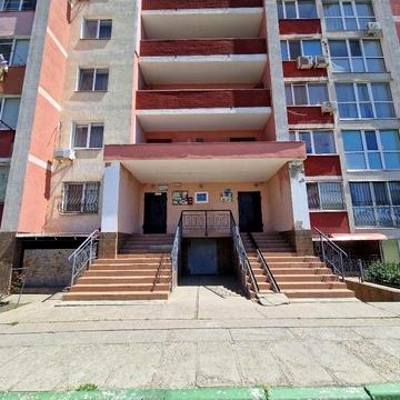 Продам квартиру 77.5м² в хорошем доме