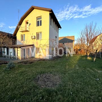 Центральна вул. (Пролетарська), 48