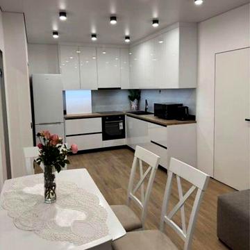 Продається 2-кімнатна квартира в центрі міста