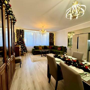 Антоновича вул. (Горького), 74