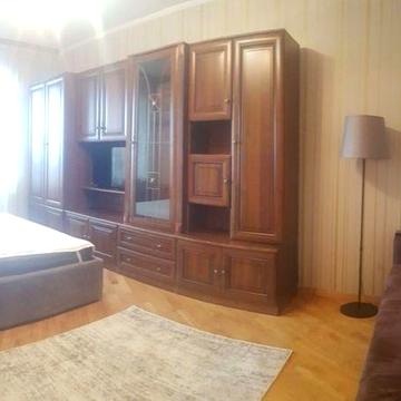 Однокімнатна кватрира, центр, палац Україна, ВІД ВЛАСНИКА