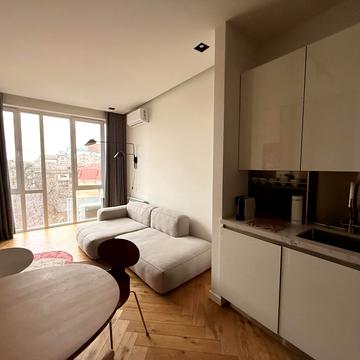 Бульварно-Кудрявська вул. (Воровського), 17