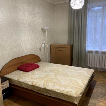 Михайла Стельмаха вул., 7/2