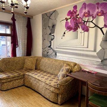 Академіка Доброхотова вул., 15