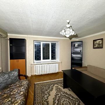 Казанська вул., 18