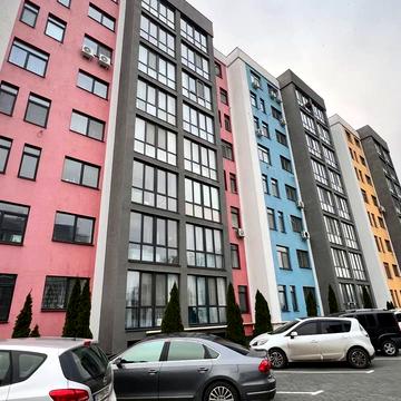 Броварська вул., 23