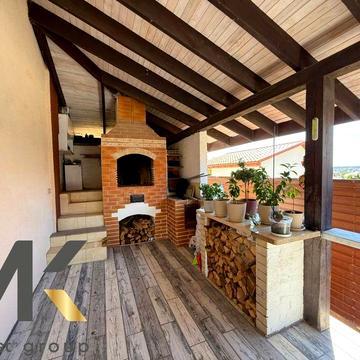 Будинок  Білогородка  генератор