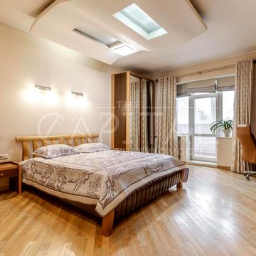 Прорізна вул., 3