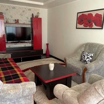 Трикімнатна квартира в оренду