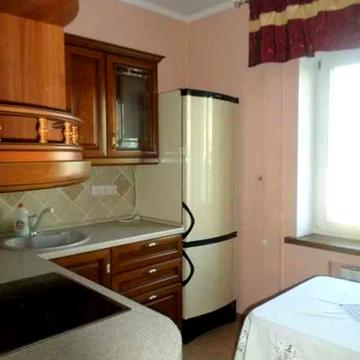 Велика 1-кімнатна квартира на В.Івасюка 60, м. Героїв Дніпра