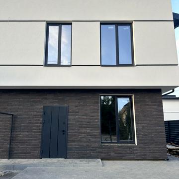 Прорізна, 10