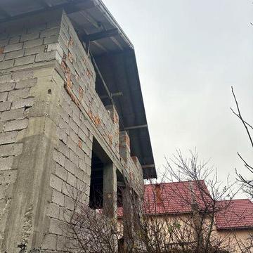 Продаж не добудованого булинку в Горянах