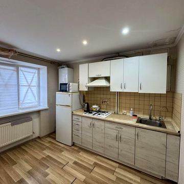 Двухкомнатная квартира Соборная !Самый центр!Автономное отпление!