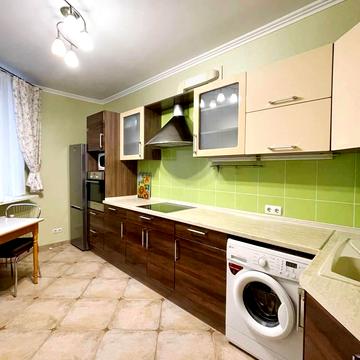 Бориса Гмирі вул., 6