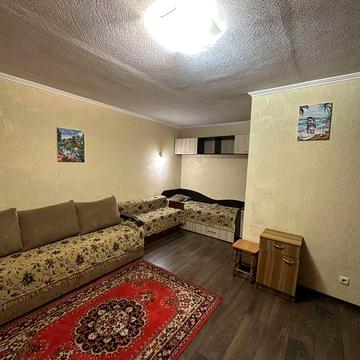 Аренда 1-км квартиры на Красном Камне! Новокодакский р-н! Савкина 6!