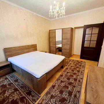 Оренда 3-к. квартири на Грушевськго, М. Арсенальна 5 хв. пішки.