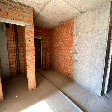 Продається 2-кімнатна квартира в Ірпені, поруч супермаркети, школи