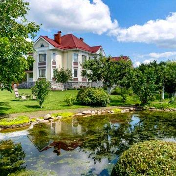 Продаж чудового будинку у мальовничому Зазімї зі своїм озером