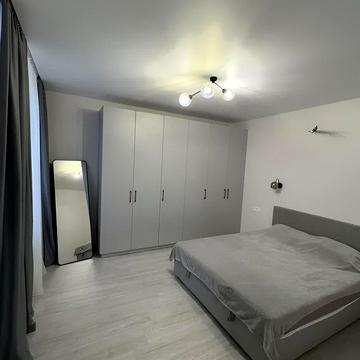 Всеволода Змієнка вул., 19