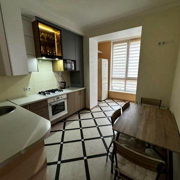 Здається 2х кім квартира на Замості 15500