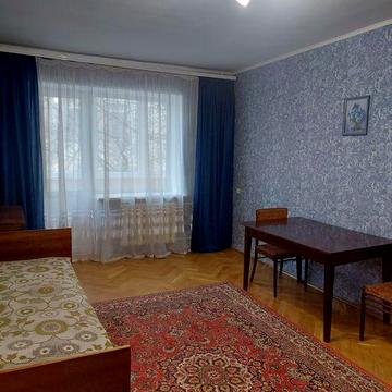 Оренда 2-кімнатної квартири (центр міста)