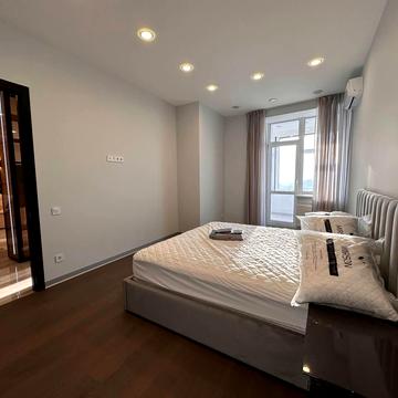 Лесі Українки бульв., 7-А