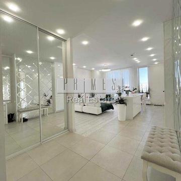 Продаж 3-к квартири з якісним ремонтом у світлих тонах Дегтярівська 17 ЖК Creator City